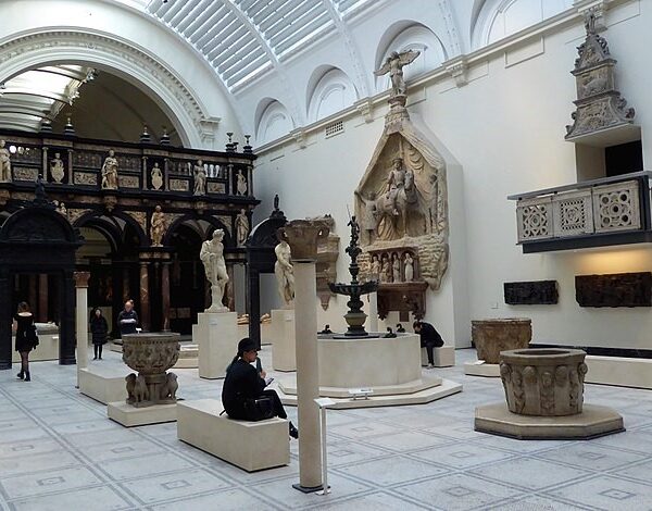 Artefact support balcony in Medieval & Renaissance Galleries